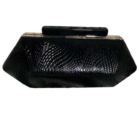 bebe Handbags - bebe hard shell clutch